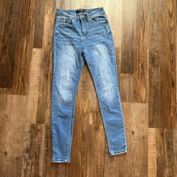 Wax Jean Denim - Stylish blue jeans from Wax Jeans, size 5/27